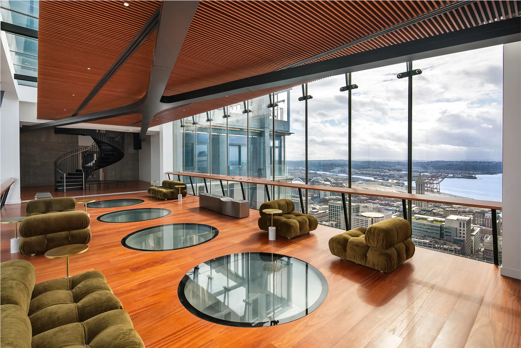 Museum House features